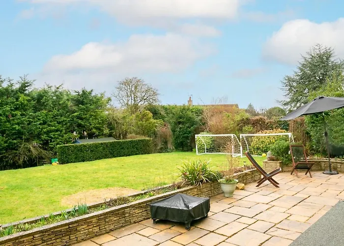 Spacious 3 Bed House With Large Garden In Aynho!