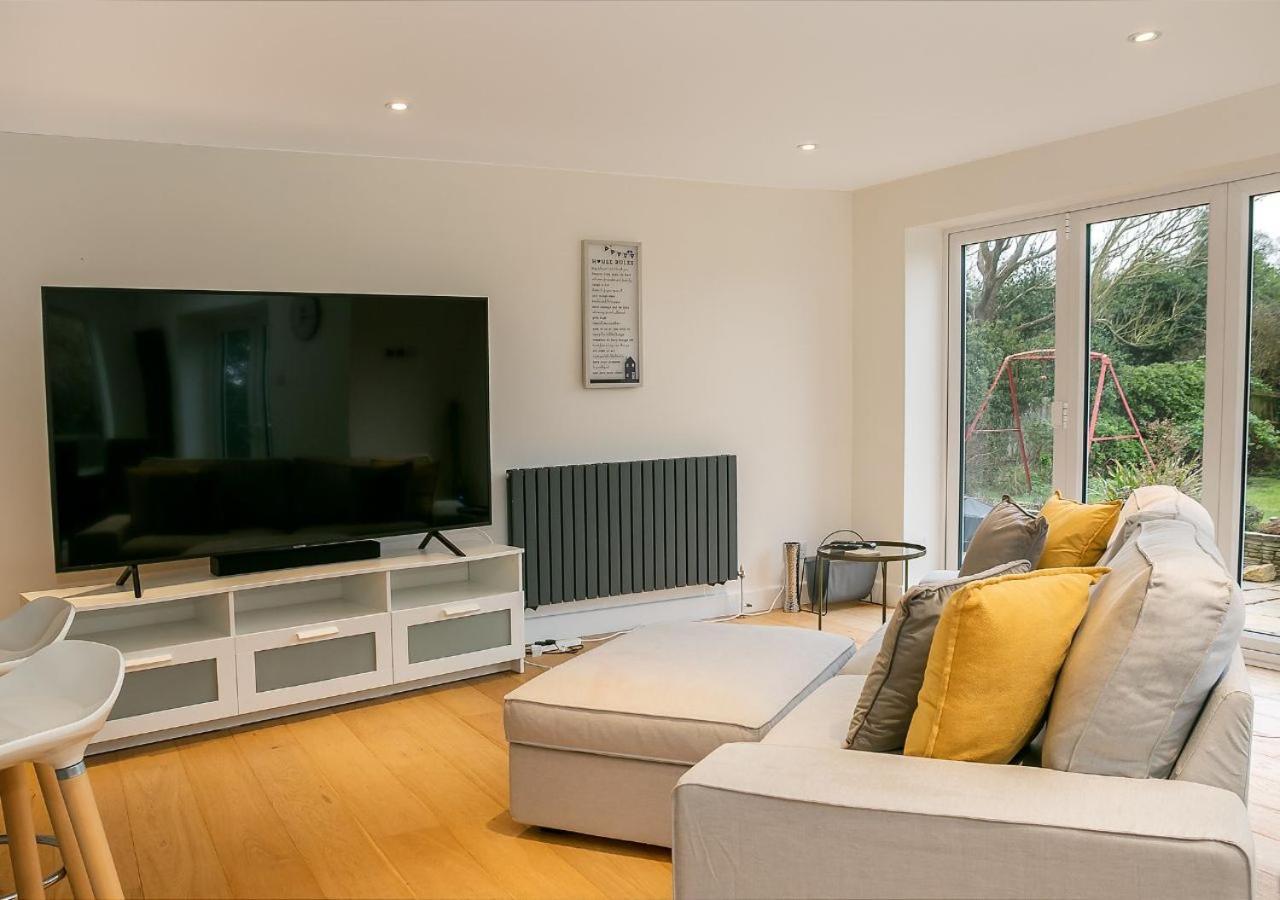 Spacious 3 Bed House With Large Garden In Aynho! Aynho