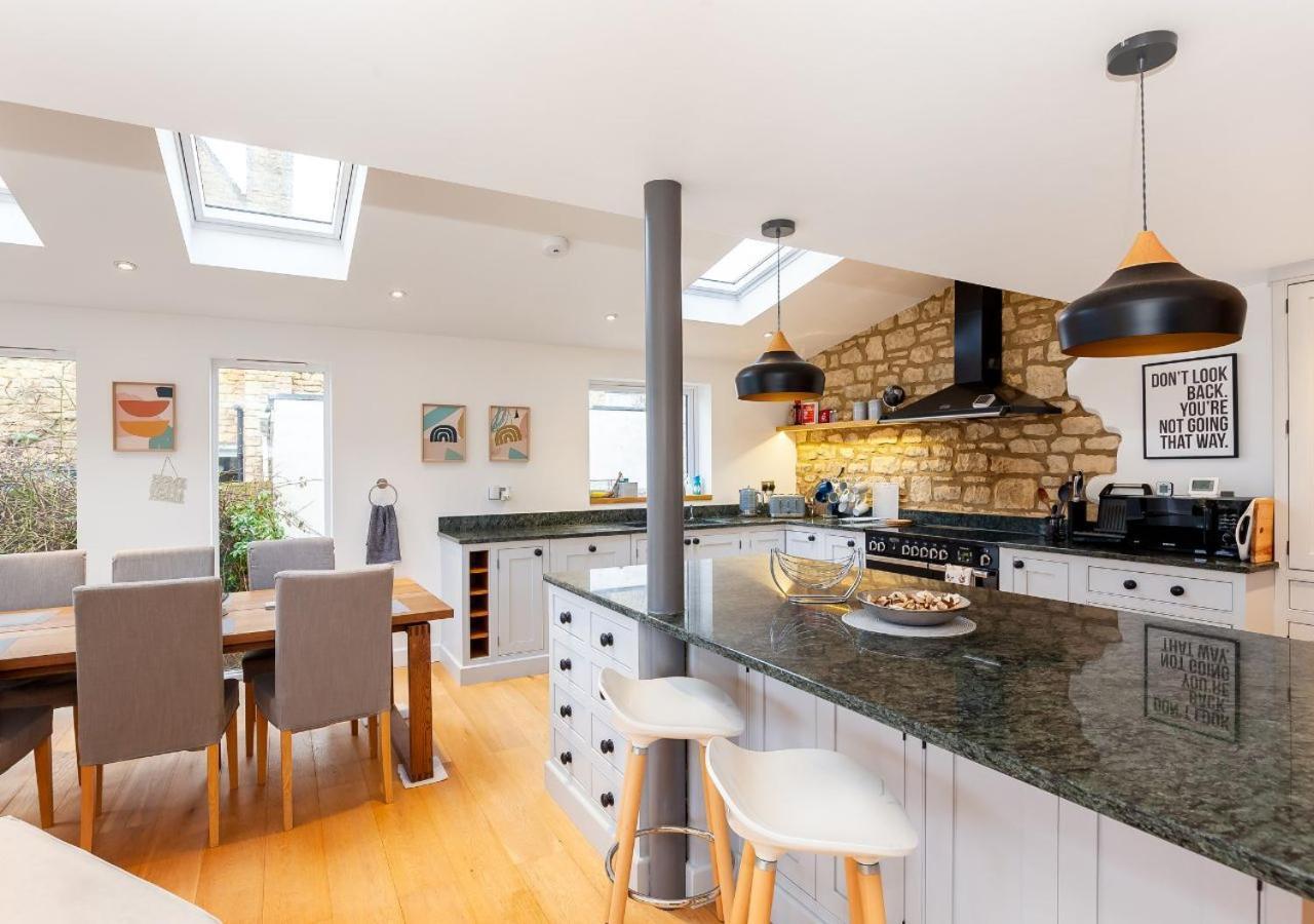 Casa de Férias Spacious 3 Bed House With Large Garden In Aynho! *