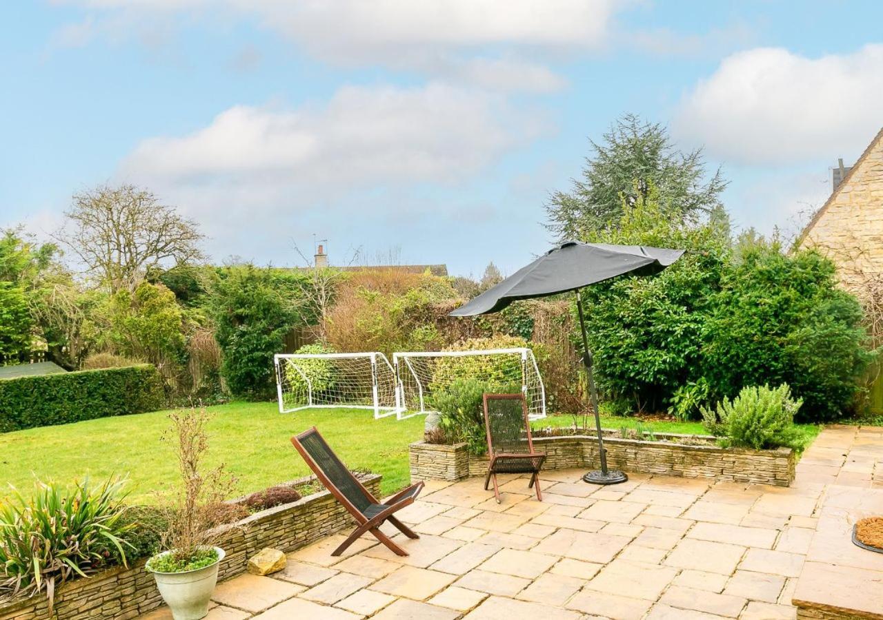 Casa de Férias Spacious 3 Bed House With Large Garden In Aynho! Aynho