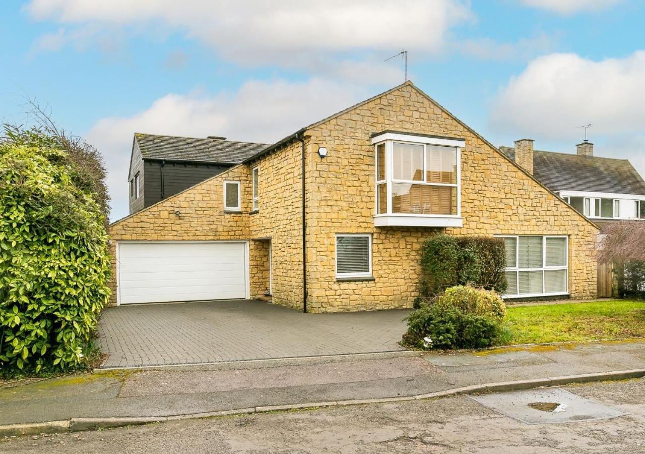 Casa de Férias Spacious 3 Bed House With Large Garden In Aynho! Aynho